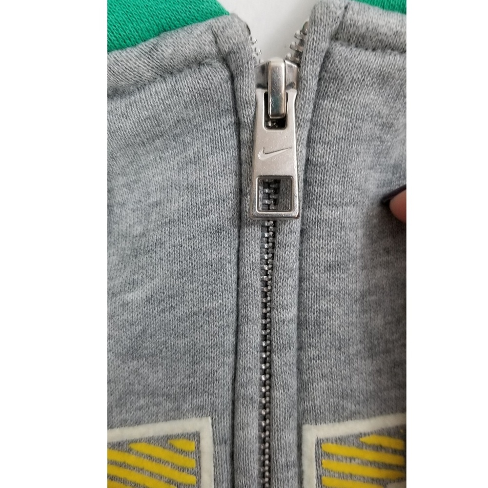 Nike Jacket - Picture 4 of 5